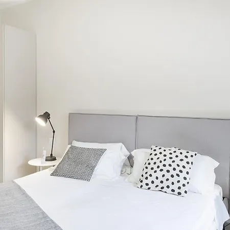 Apartment Corsica Boutique 7 By Wonderful Italy Genua